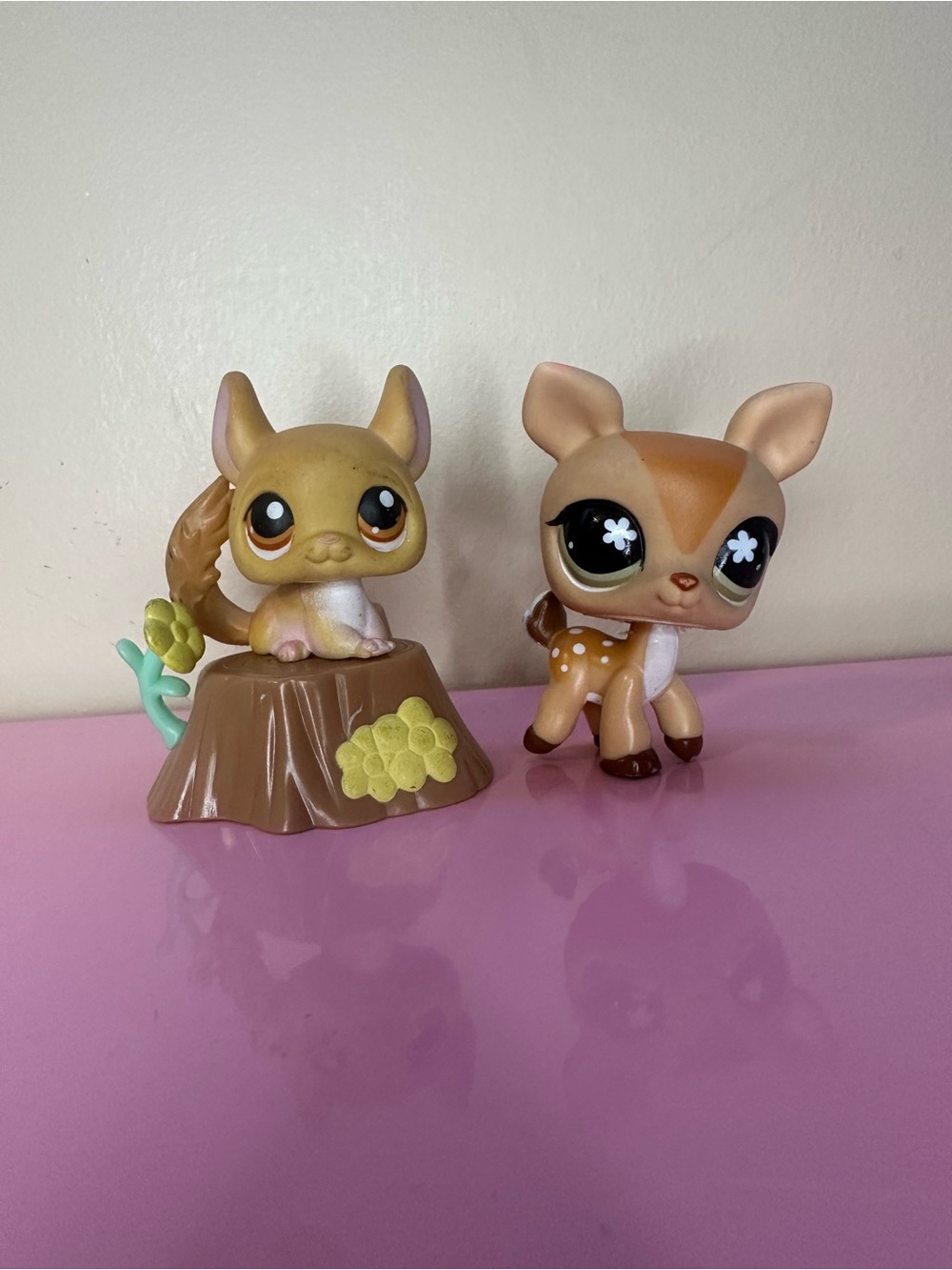 Littlest Pet Shop Tan Deer and Squirrel Figure Duo